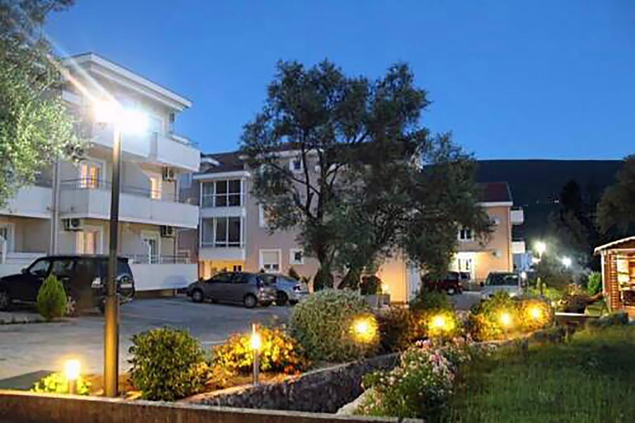 Apartment Sun Village Goran Херцег-Нови Экстерьер фото