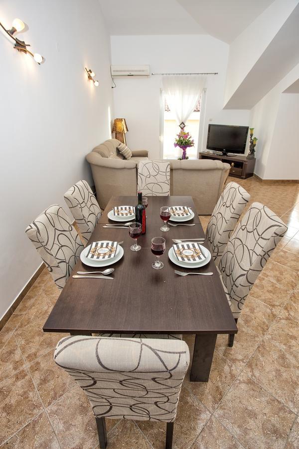 Apartment Sun Village Goran Херцег-Нови Экстерьер фото