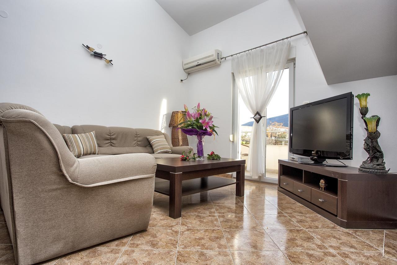 Apartment Sun Village Goran Херцег-Нови Экстерьер фото