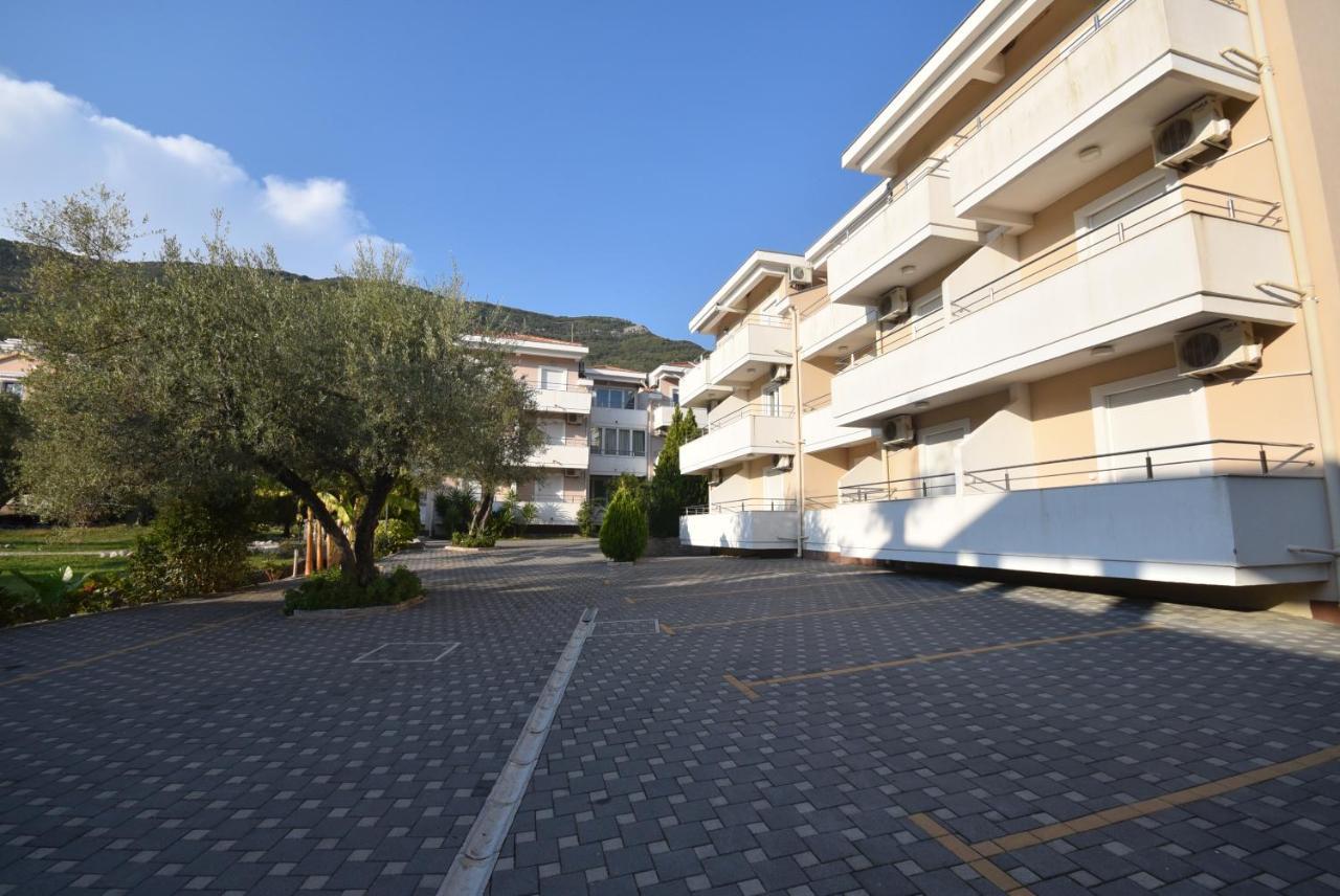 Apartment Sun Village Goran Херцег-Нови Экстерьер фото