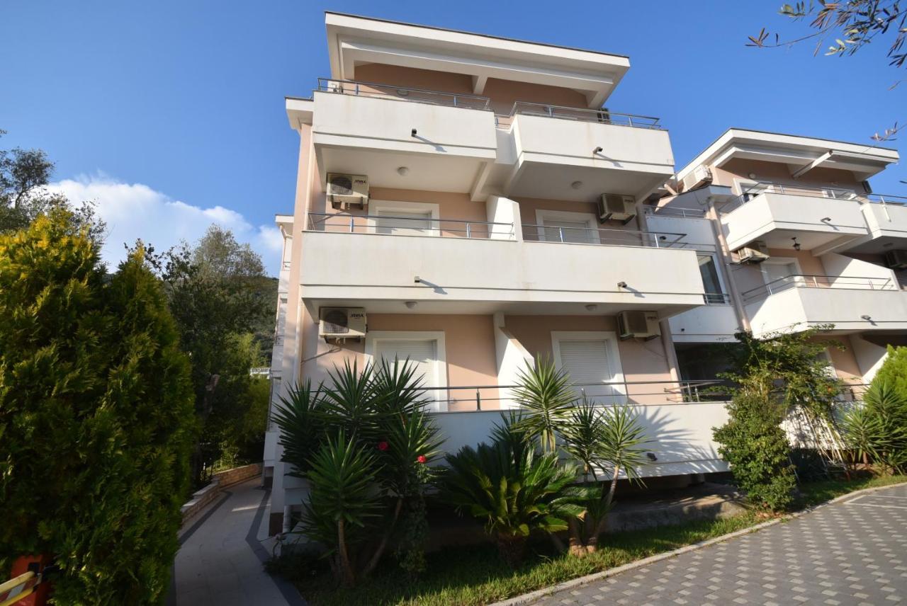 Apartment Sun Village Goran Херцег-Нови Экстерьер фото